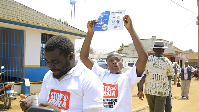Video thumbnail for Ebola response teams in DRC raise awareness among deaf