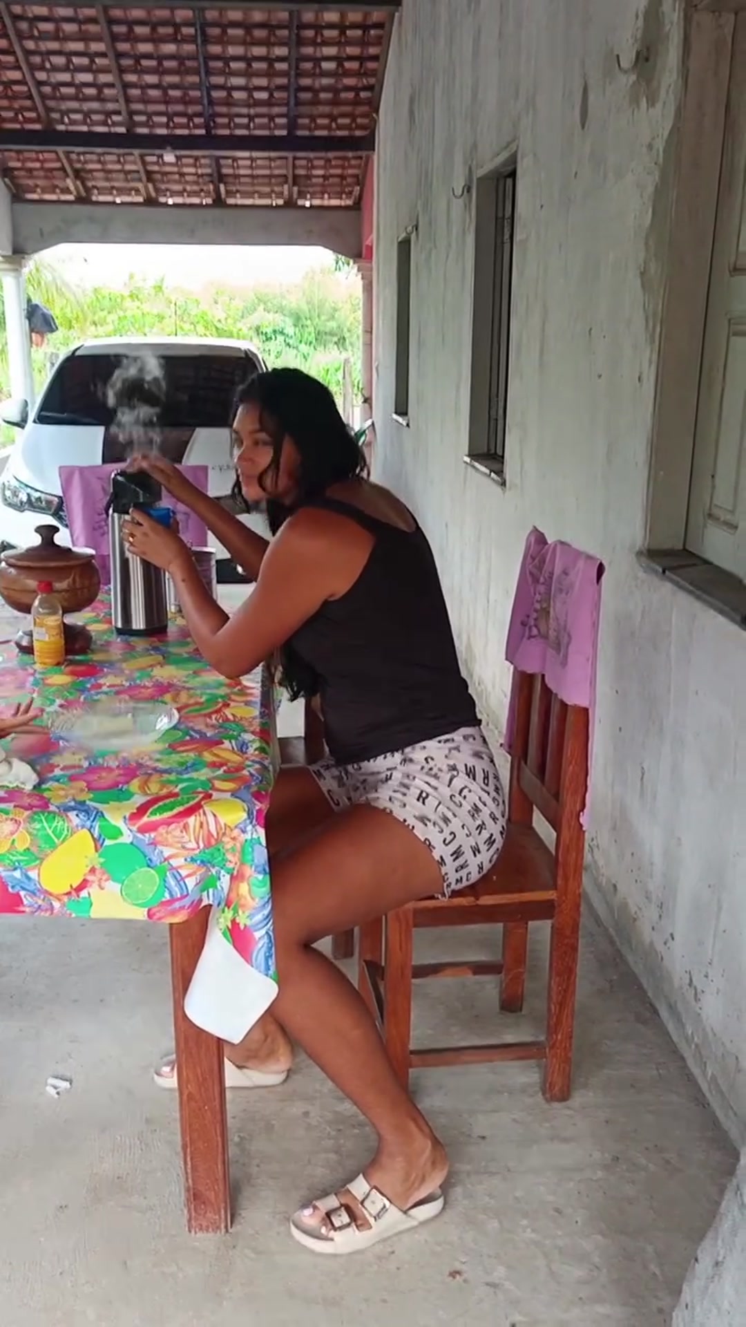 Video thumbnail for She is very big