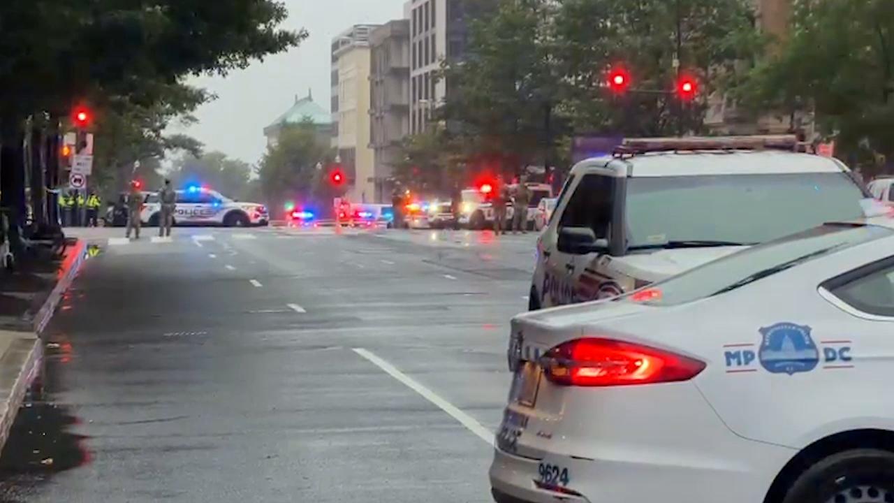 Video thumbnail for US: At least 2 people shot near White House - 'FBI is on the scene and supporting Secret Service.