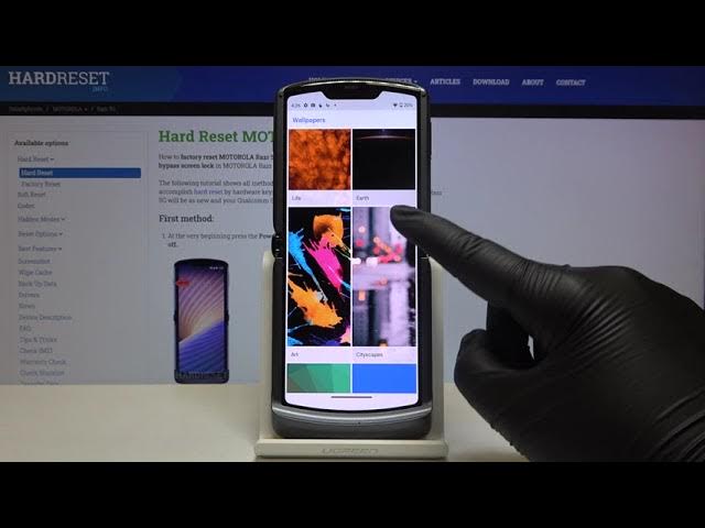 Video thumbnail for How to Change Wallpaper in MOTOROLA Razr 5G – Find Wallpaper Section