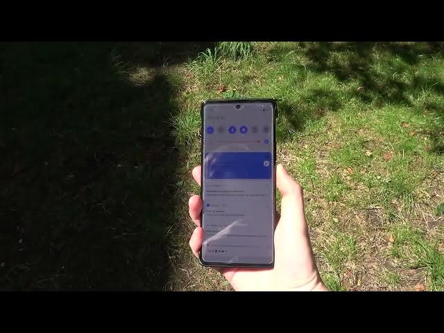 Video thumbnail for Outside Display Brightness On Vivo X80 Pro Test