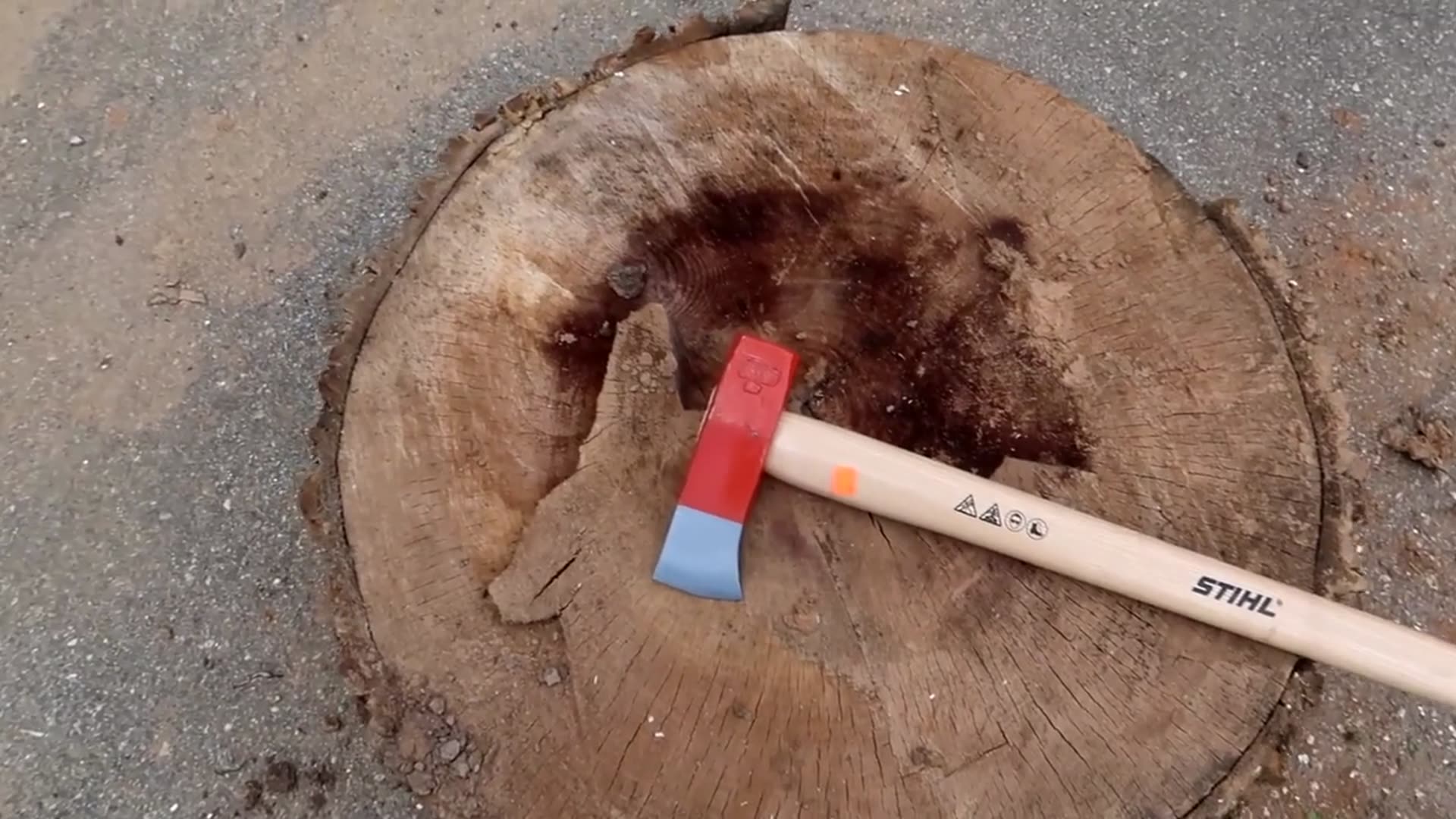 'Video thumbnail for $50 Stihl Splitting Maul 6.6 Lb Big Rounds'