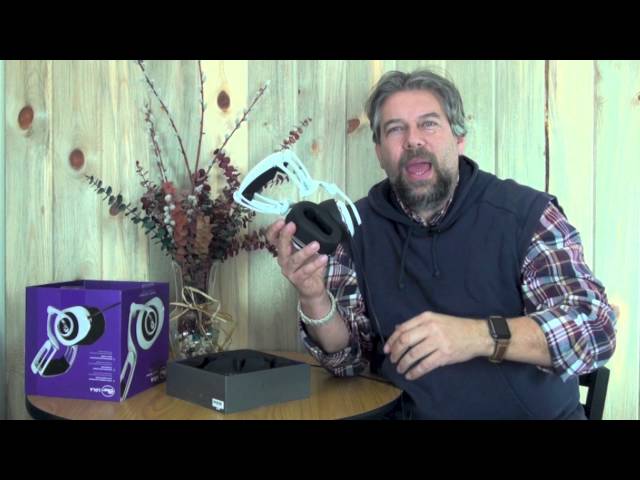 Video thumbnail for Blue Microphone Lola Headphone Review