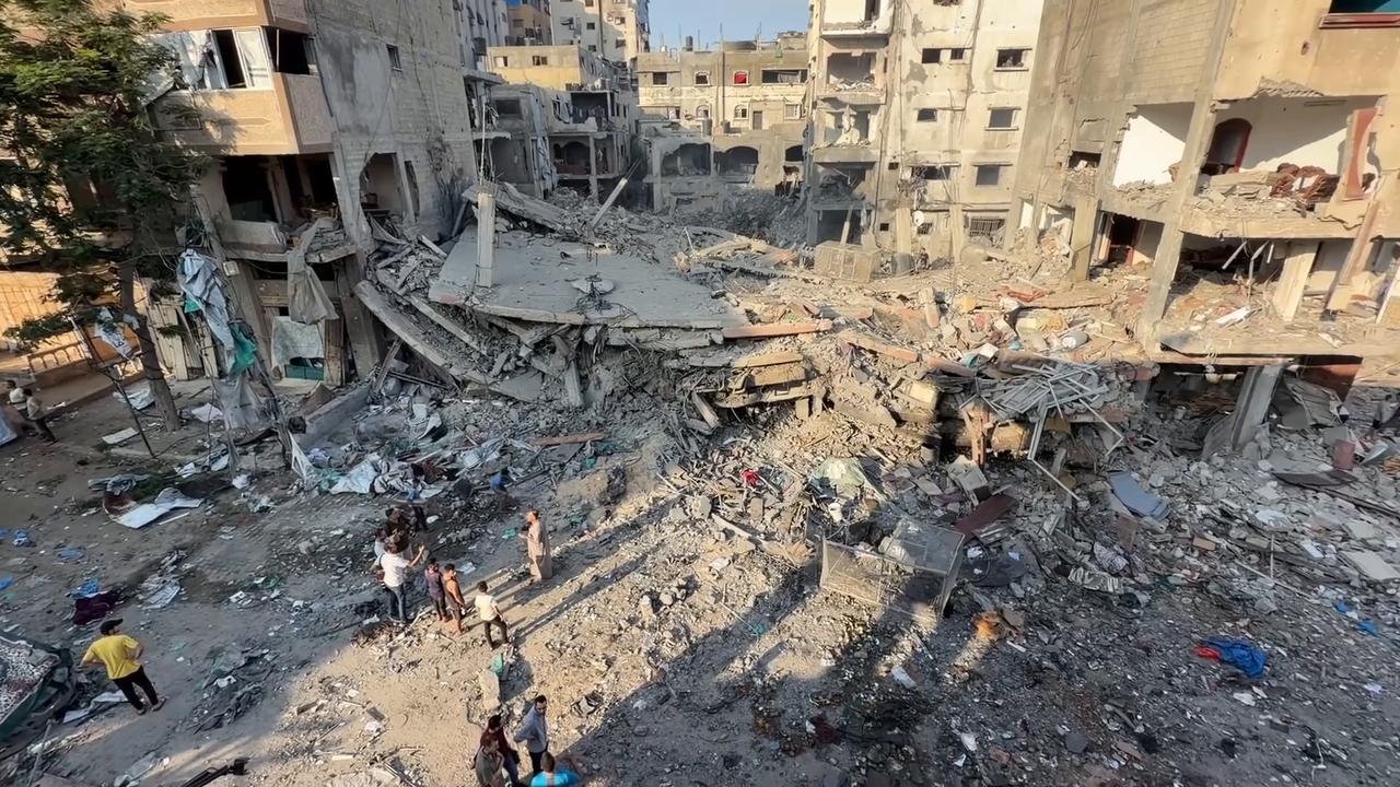 Video thumbnail for Israeli airstrikes damage homes, displace families across Gaza.