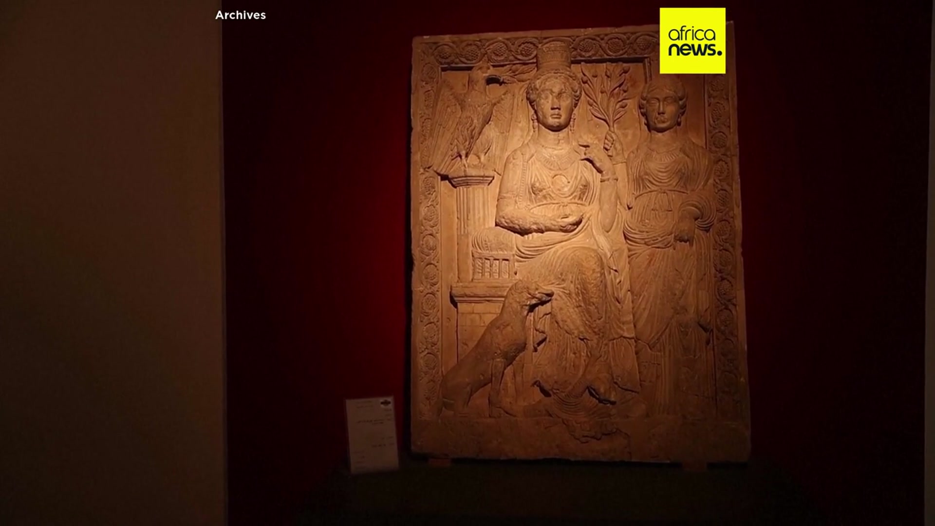 'Video thumbnail for Thieves steal ancient statues from Syria's National Museum of Damascus'
