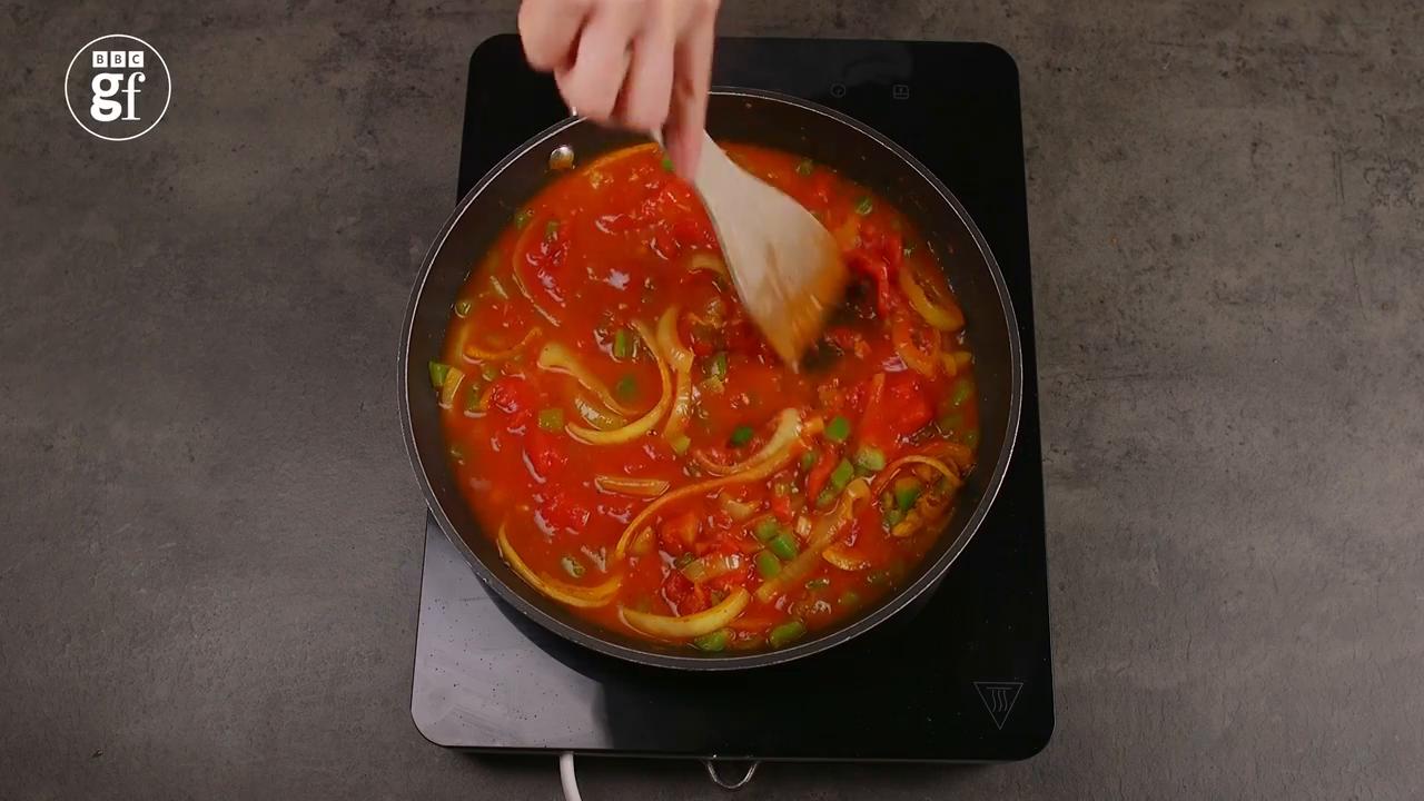 Video thumbnail for Turkey & Potato Curry