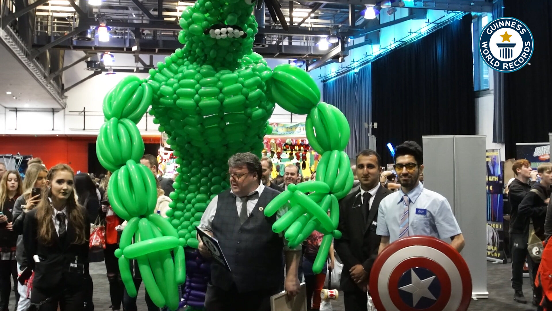 'Video thumbnail for Ballooning to New Heights, Guinness World Records at Liverpool Comic-Con'