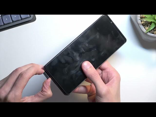 Video thumbnail for How to Insert Nano SIM and Micro SD into SONY Xperia 1 IV