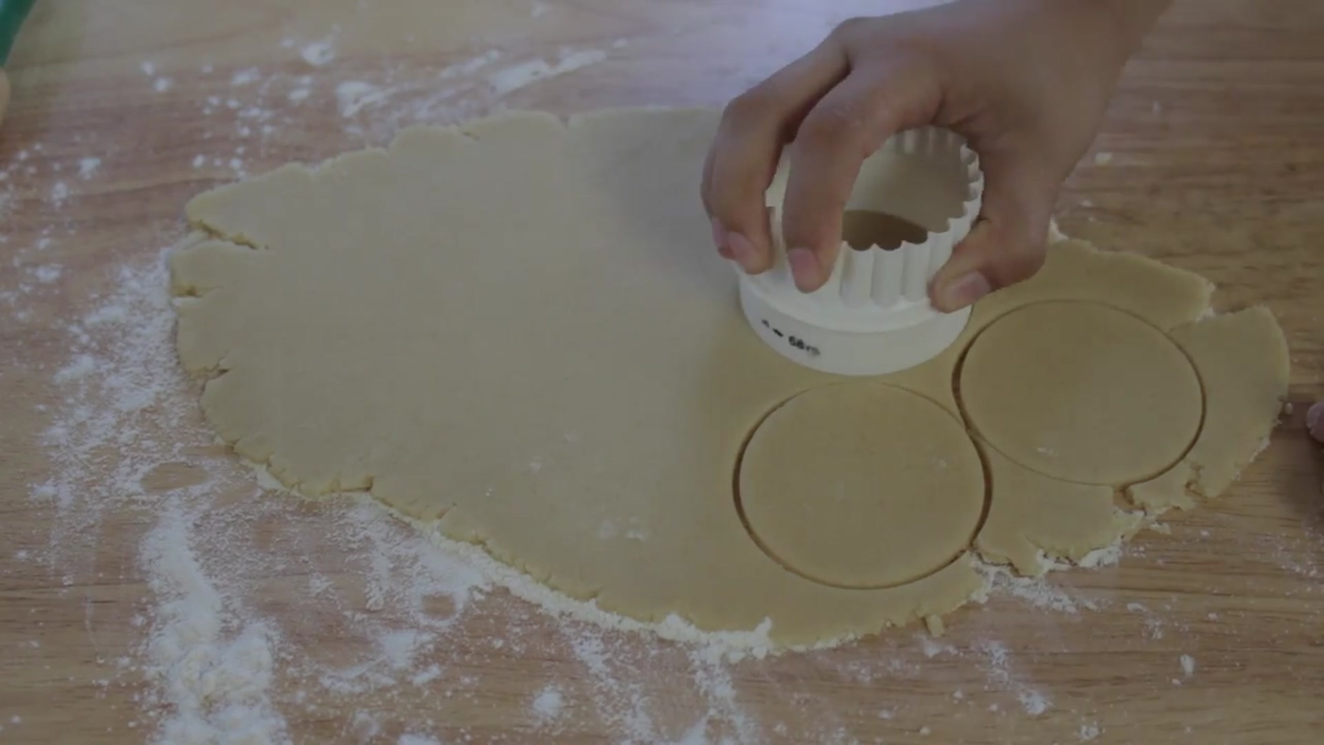 Video thumbnail for How to Make Marble (Galaxy) Cookies(720P HD)