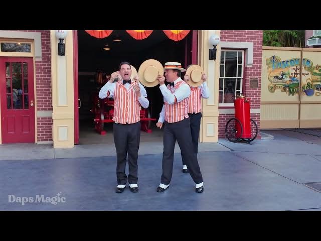 Video thumbnail for This is Halloween | Dapper Dans | Halloween Time at the Disneyland Resort 4K