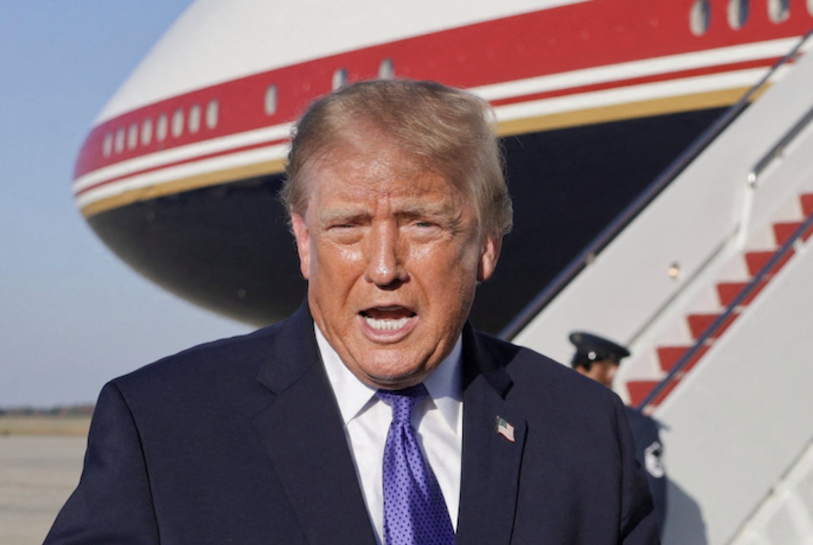 Video thumbnail for ‘You look like hell’, Trump lashes out at reporter in tarmac tirade