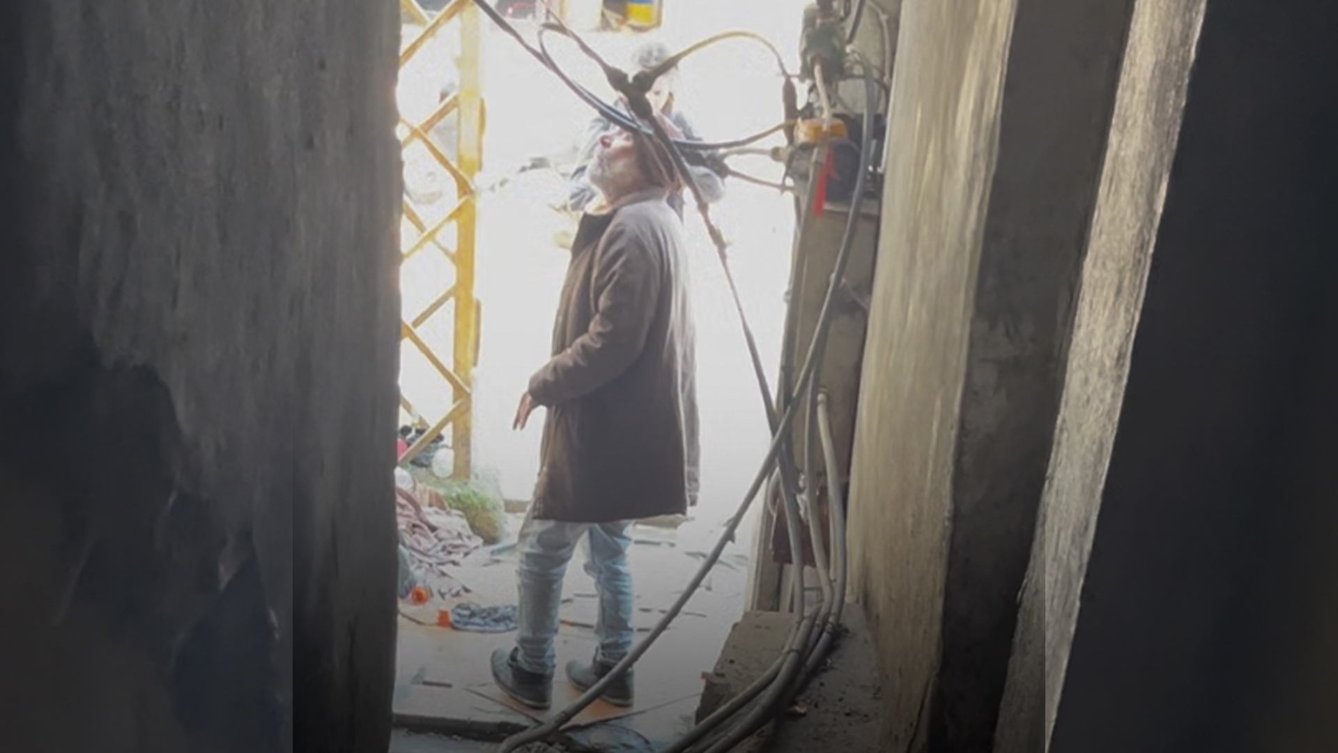 Video thumbnail for Residents in northern Lebanon terrified their buildings will collapse