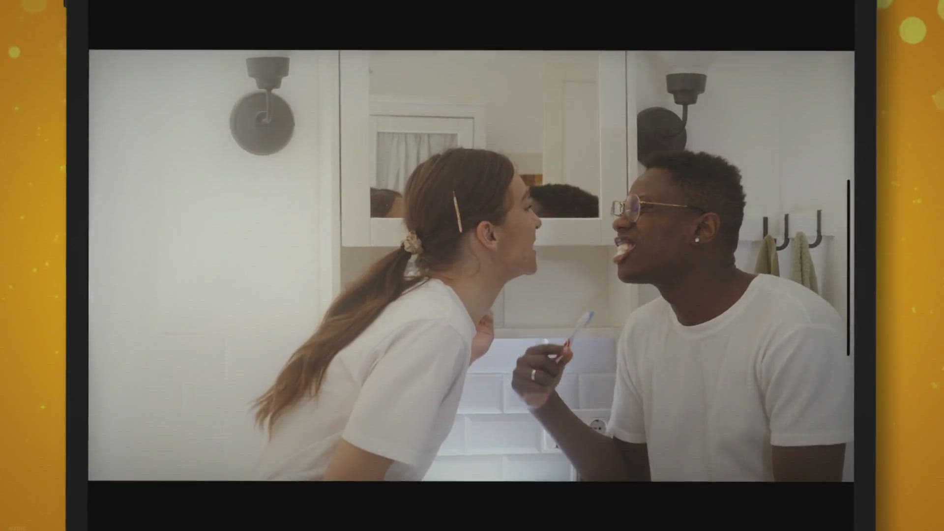 Video thumbnail for Natürlich sauber: Top 7 Tipps zu Zähne putzen ohne Zahnbürste