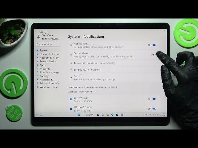 Video thumbnail for MICROSOFT SURFACE PRO 8 - How To Enable & Disable App Notifications