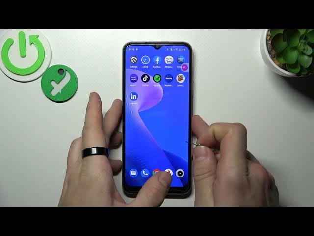 Video thumbnail for Realme C33   Does It Have SD Card Slot
