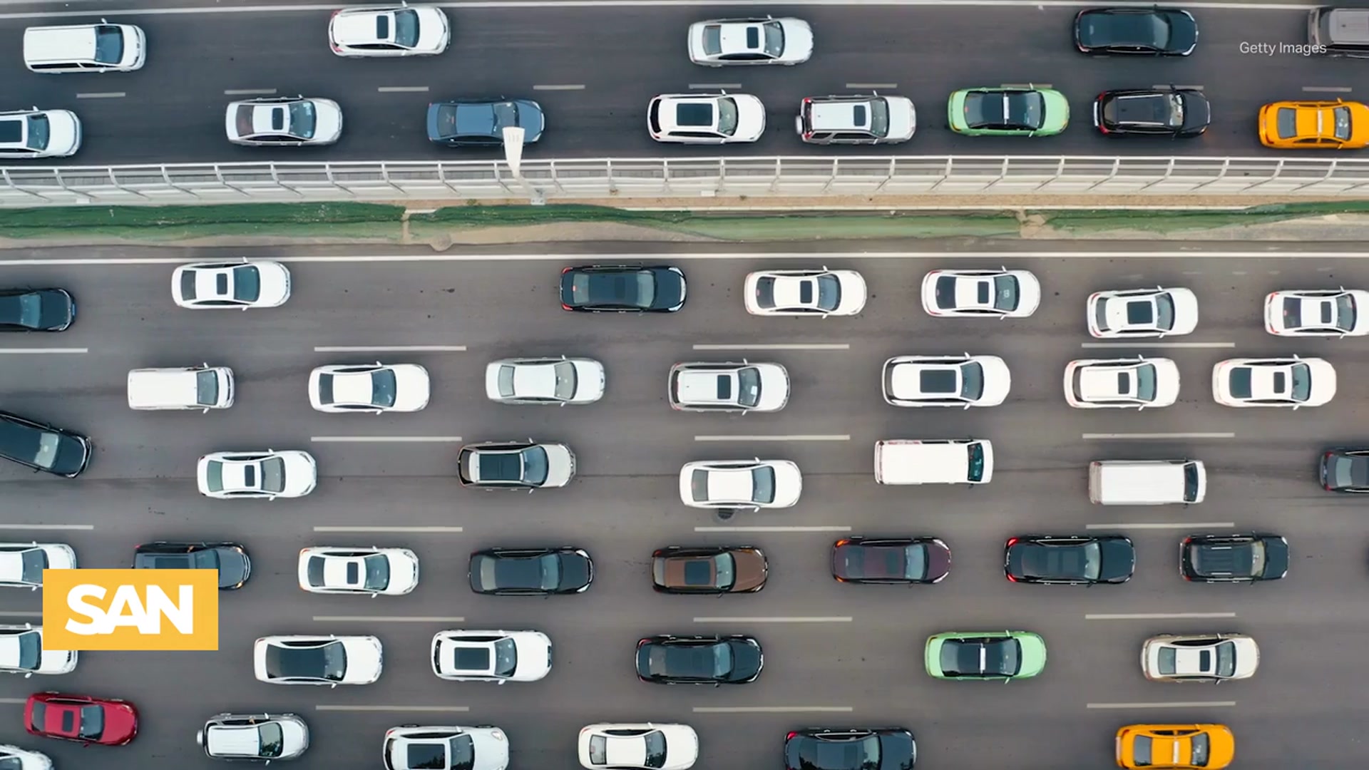 'Video thumbnail for Video: Pennsylvania crash covers highway in hot dogs, clogs major artery'