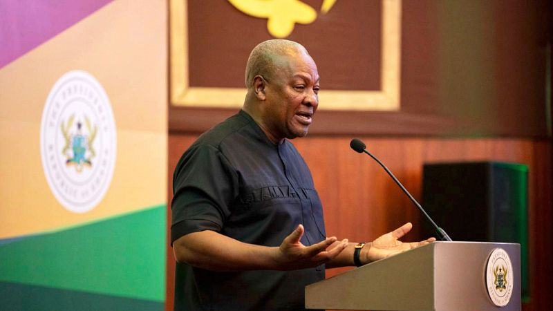 'Video thumbnail for Ghana says 14 people deported from U.S. sent to Nigeria, Gambia'