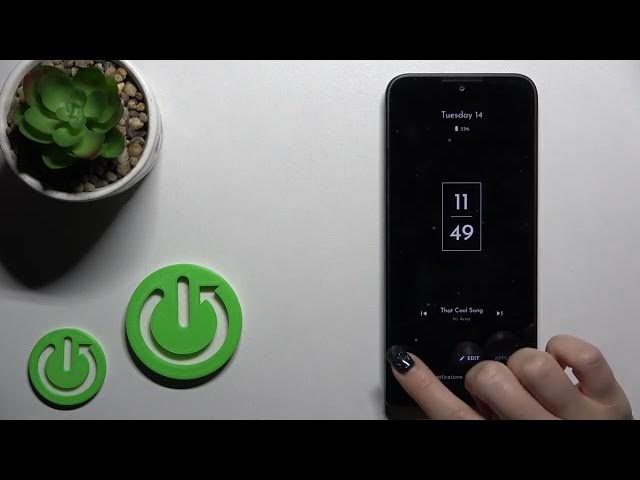 Video thumbnail for How to Customize Always On Display on MOTOROLA Defy