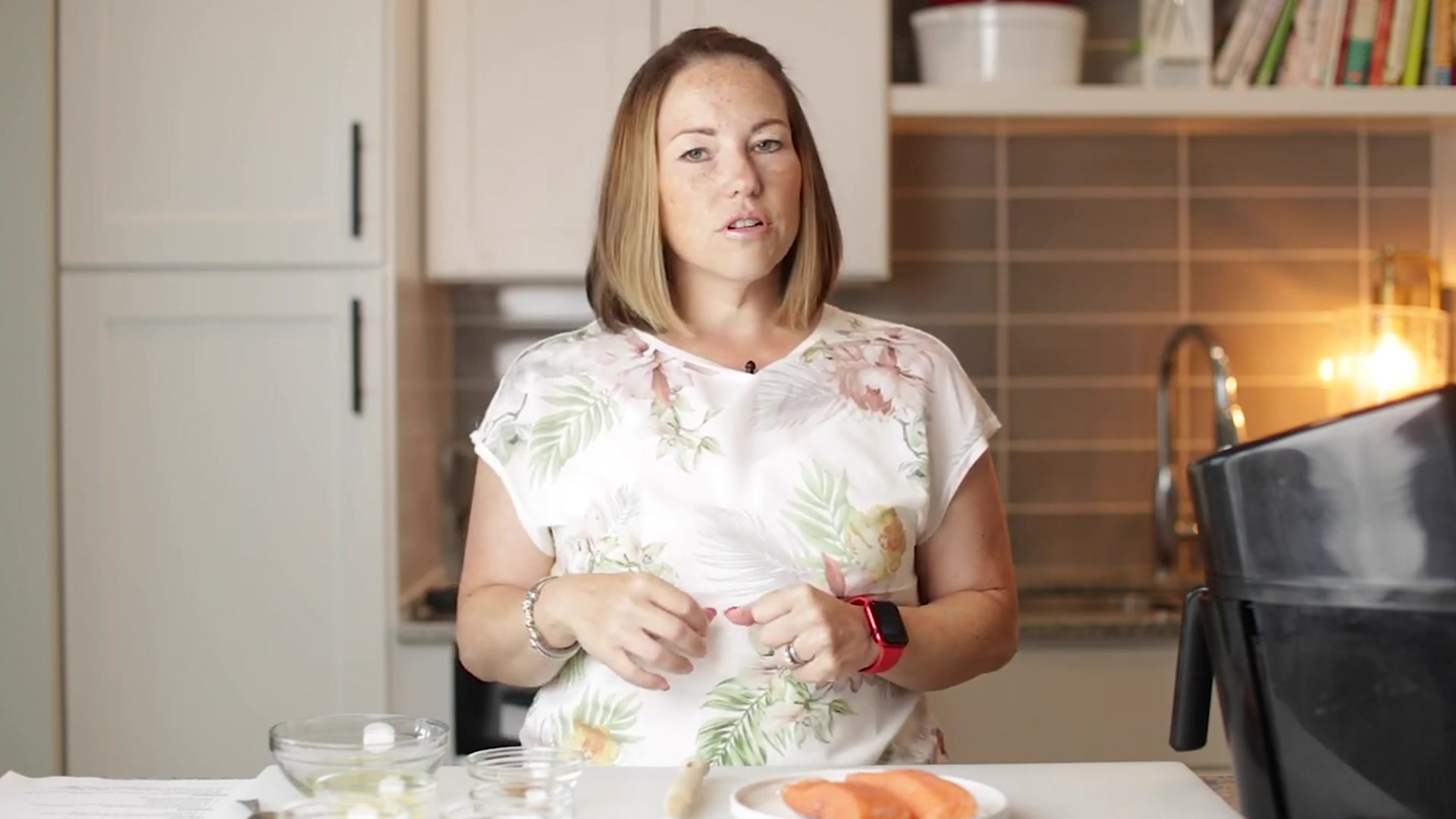 Video thumbnail for Easy Salmon in the Air Fryer(720P HD)