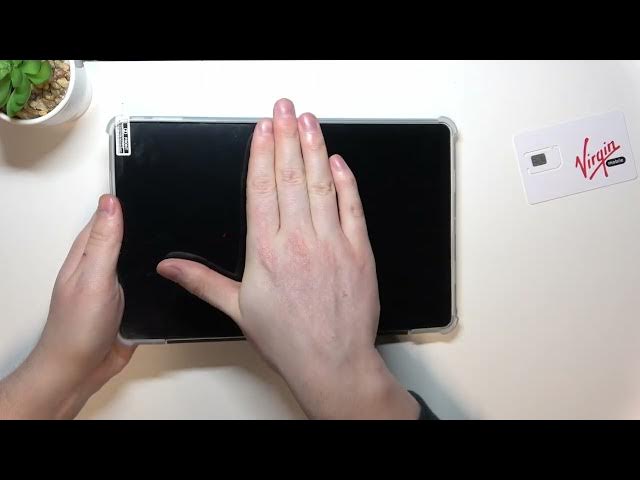 Video thumbnail for Check How Big is Doogee T20 in Hands! Quick Presentation of Hand Size Comparison of DOOGEE T20?