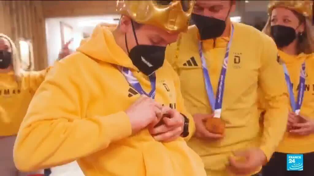 Video thumbnail for 'Don't jump in them': Olympic athletes' medals break during celebrations