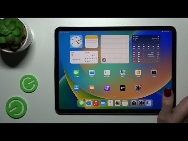 Video thumbnail for How to Hide Photos in the Gallery of iPad Pro 4th Gen (2022) - Hidden Album
