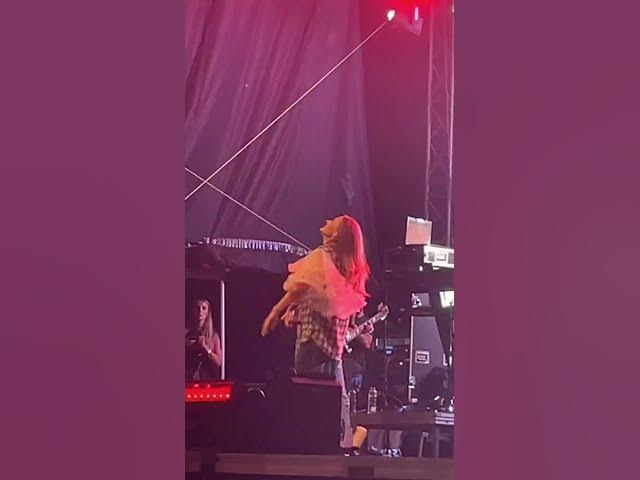 Video thumbnail for Live concert Delia la The Wolf