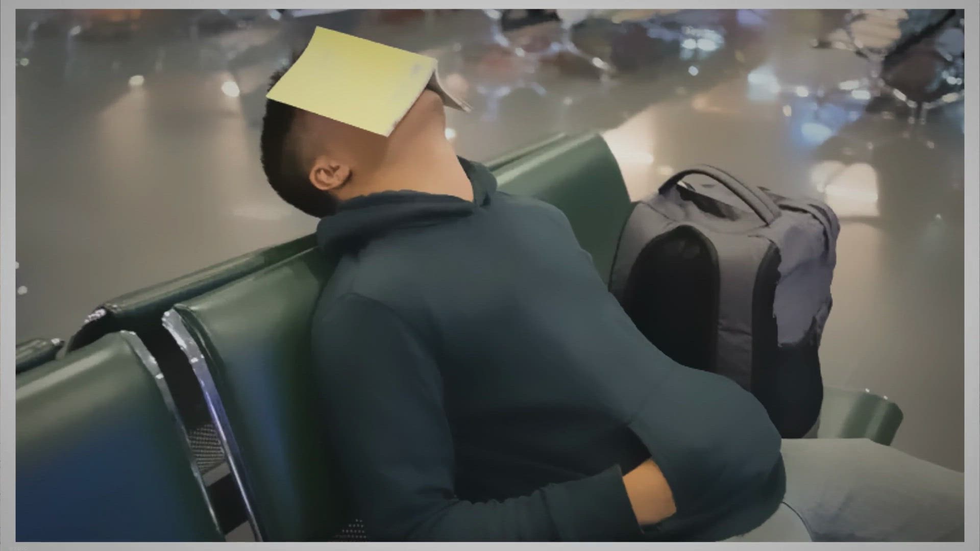 Video thumbnail for Quali diritti per il ritardo nell’atterraggio del volo?