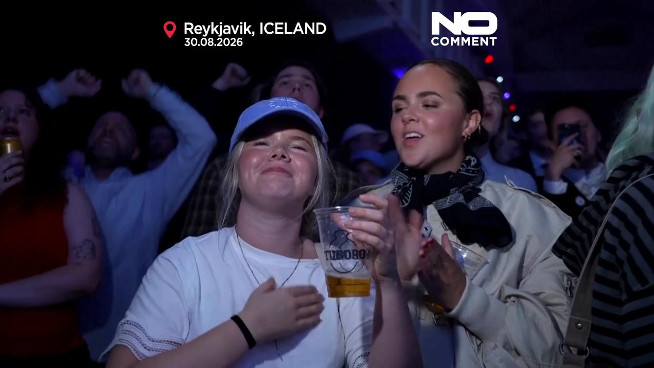 Video thumbnail for Icelanders react as the EU referendum results come in