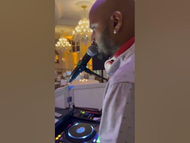 Video thumbnail for At the end of the night! Grooms request song #djs #dance #wedding #españa