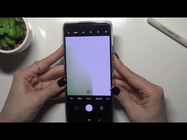 Video thumbnail for How to Customize the Power Key/Volume Buttons Quick Launch Function on the XIAOMI 11T Pro