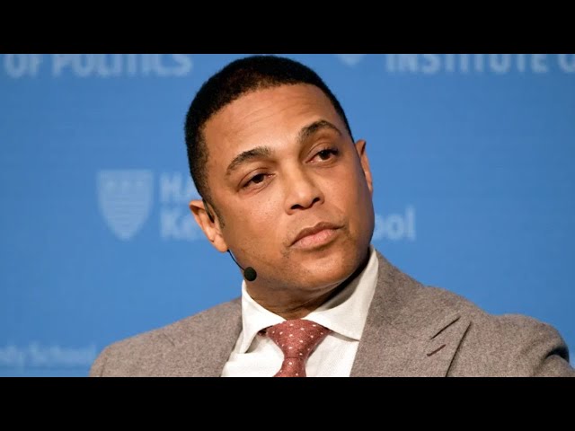 Video thumbnail for CNN host Snaps - Threatens to QUIT