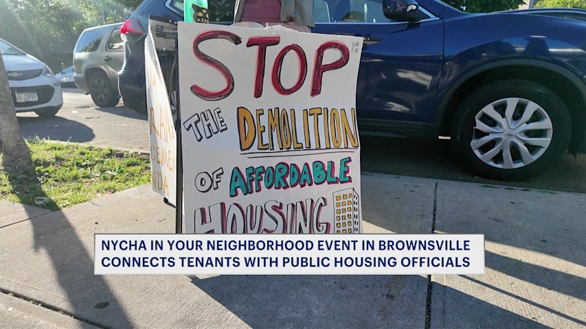 Video thumbnail for Residents seek repairs, answers and reassurance about the future of public housing