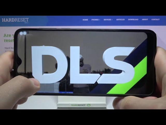 Video thumbnail for Test Dream League Soccer Gameplay on EssentielB HeYou 60 – High Graphics Checkup