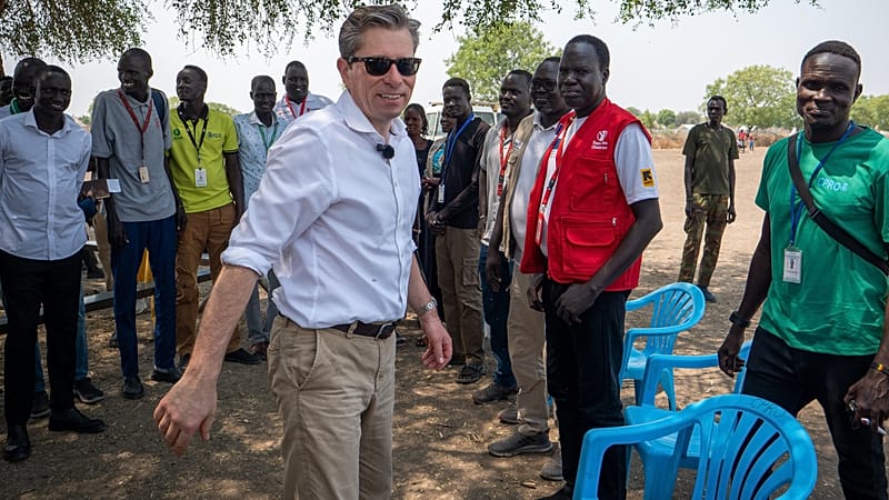 Video thumbnail for South Sudan: Aid agencies warn of possible war crimes amid deepening humanitarian crisis