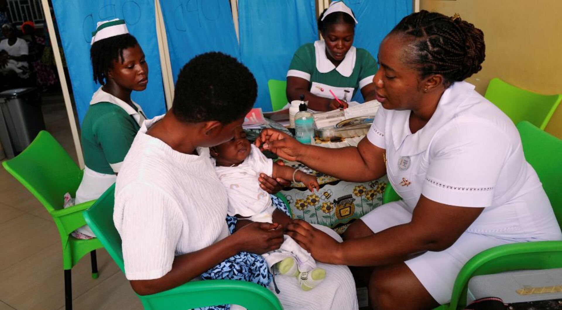 Video thumbnail for Ghana among first countries to roll out new malaria drug for babies under 6 months
