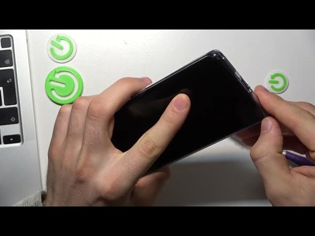 Video thumbnail for HUAWEI Nova 10 Pro - How To Fix USB Using Household Items