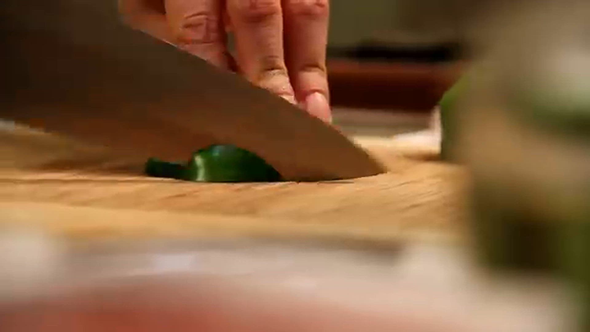 Video thumbnail for American_Chopsuey_-_Chinese_Maincourse_Recipe_By_Ruchi_Bharani