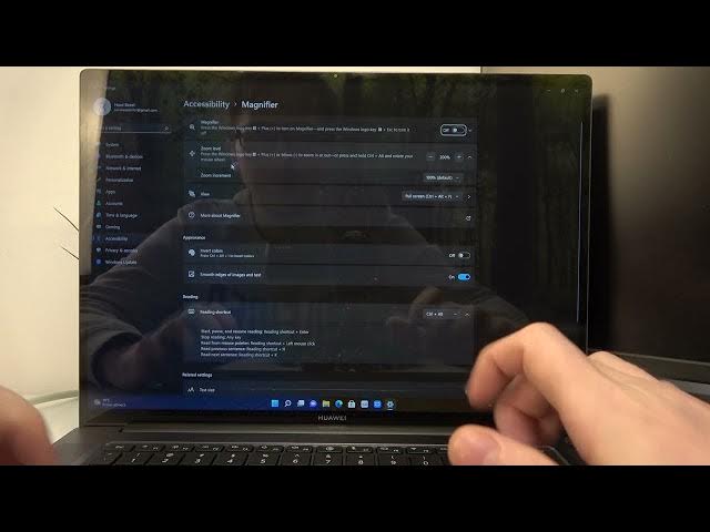 Video thumbnail for HUAWEI MateBook 16s - How To Use Magnifier
