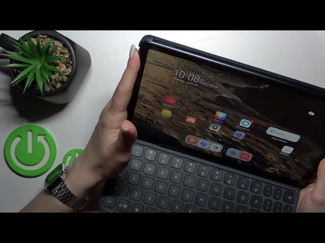 Video thumbnail for Face Unlock Test on HUAWEI MatePad 10.4 – Face Recognition Efficiency