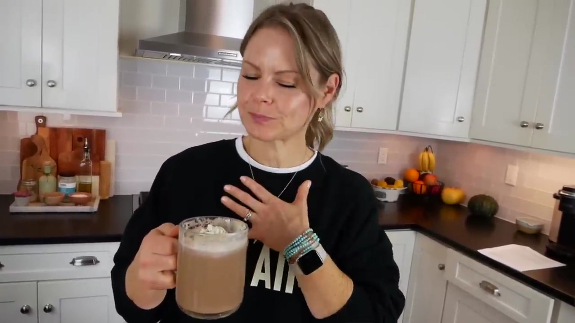 Video thumbnail for HEALTHY HOT CHOCOLATE _ sugar-free_ high-protein cocoa recipe(720P_HD)