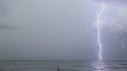Video thumbnail for What protects fish when lightning hits the ocean?
