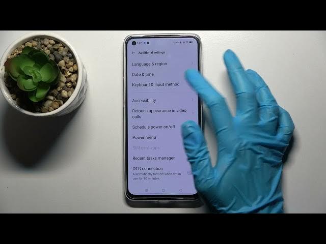 Video thumbnail for How to Find and Enter the Typing Correction Options on the OPPO Reno6 5G - Text Correction