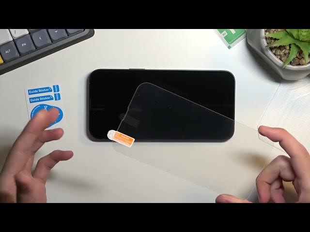 Video thumbnail for How to Install Tempered Glass on iPhone 14 Plus