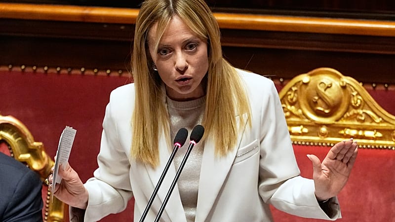 Video thumbnail for In search of gas supplies: Italian Prime Minister Meloni visits Algiers