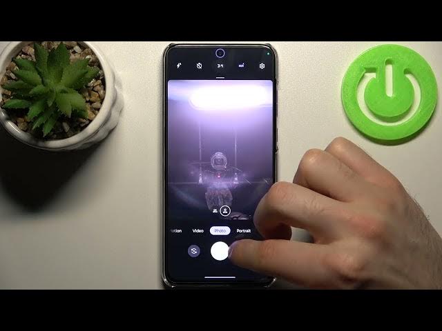 Video thumbnail for How to Turn Off the Camera Mirroring Effect on the MOTOROLA Edge 30 Neo  - Selfie Photo Mirror
