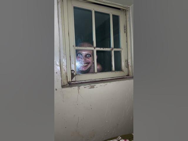 Video thumbnail for Solid objects won't stop them 😳 #weirdcore #terrifying #strangeencounters #humanoid #homeintruder