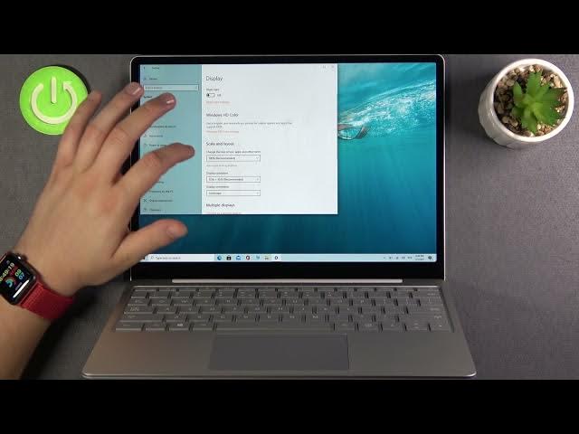 Video thumbnail for How to Change Scale on MICROSOFT Surface Go - Make Text and Apps Bigger on Surface Display
