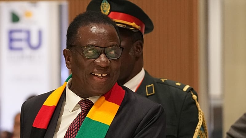 Video thumbnail for Zimbabwe cabinet agrees plan to extend president's term to 2030