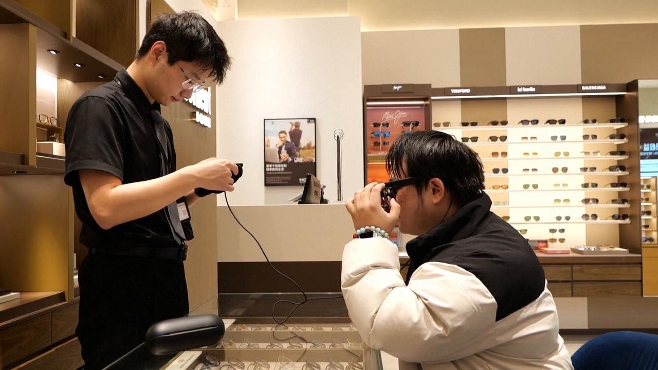 Video thumbnail for China: Smart glasses reframe China's electronics markets.